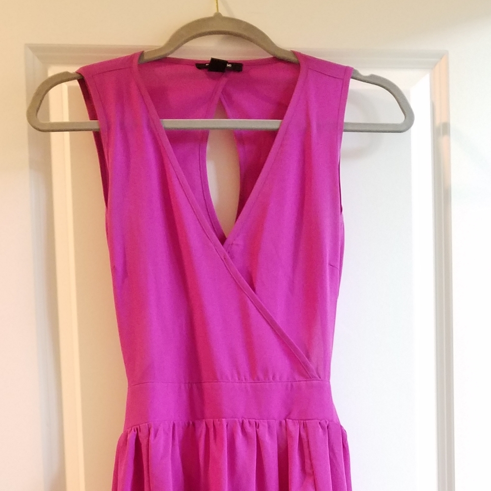 EUC Hi-Low Open Back V-Neck Magenta Dress